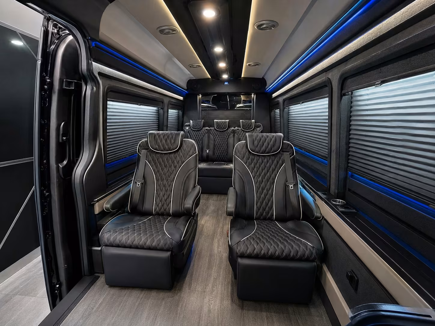 airport shuttle buses for hamilton weddings and event groups