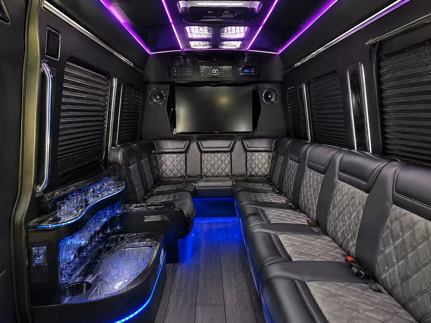 bus rental options for hamilton trips