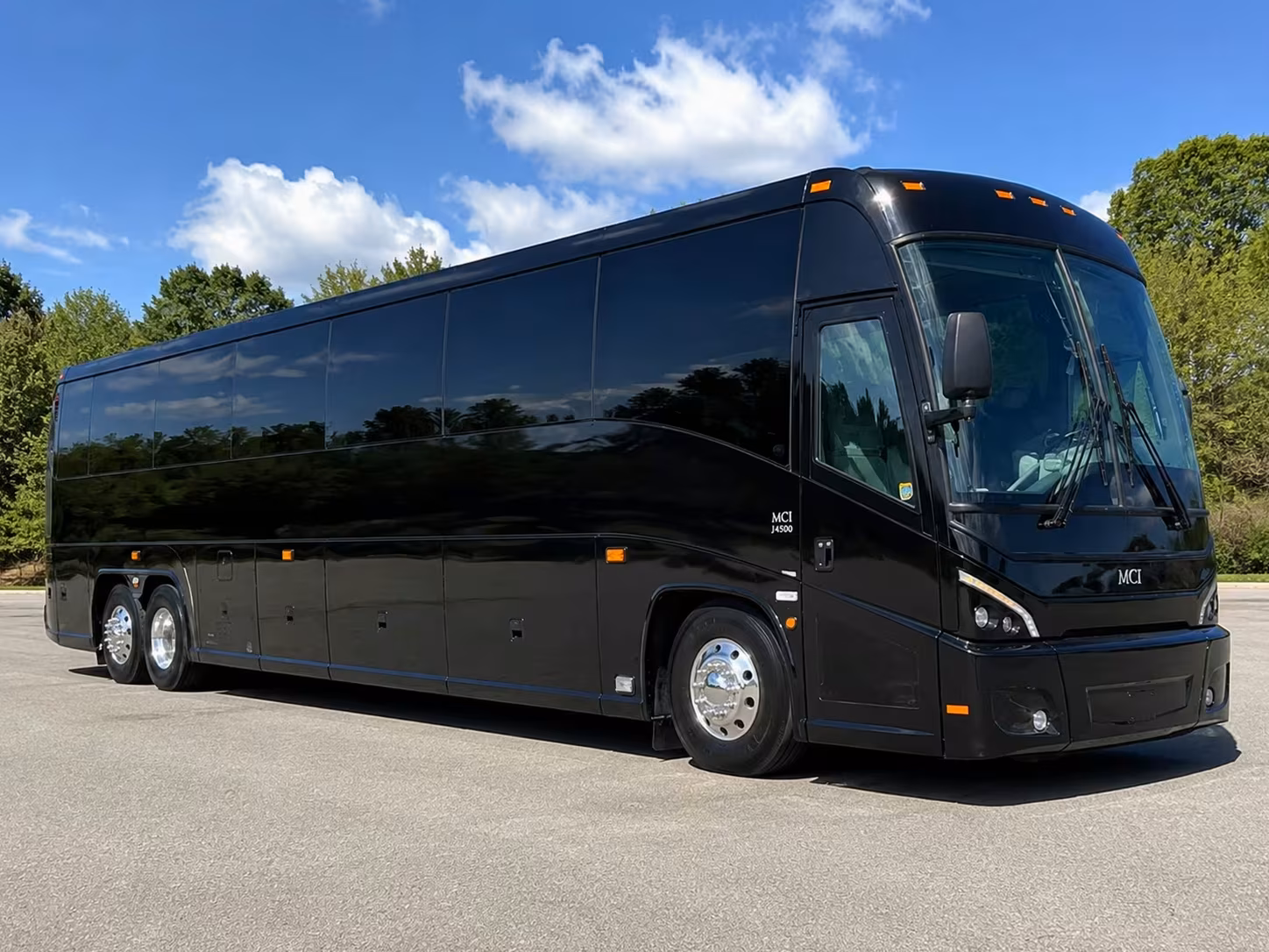 concert festival and private event party buses in hamilton