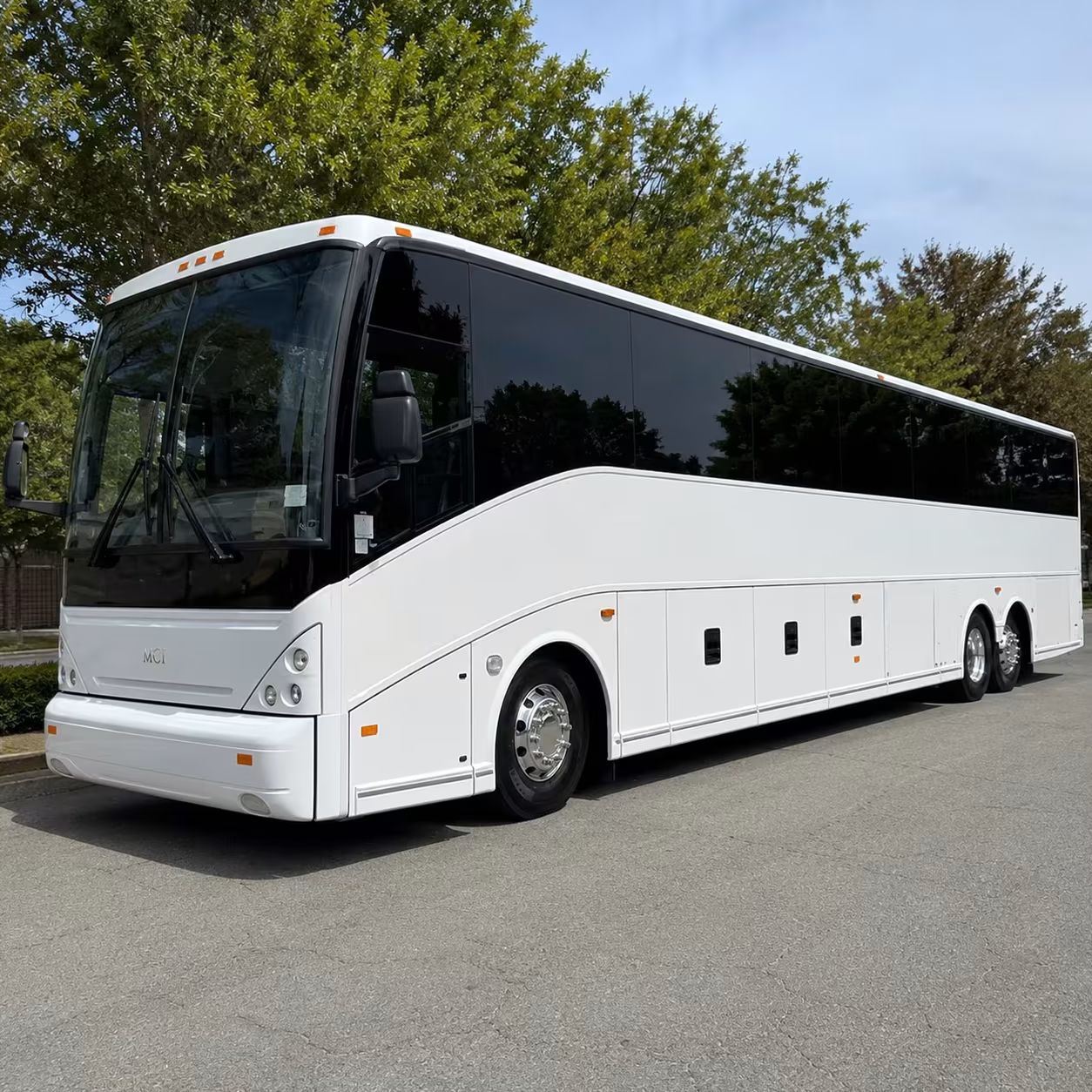 daily commuter bus rentals for hamilton manufacturing workers