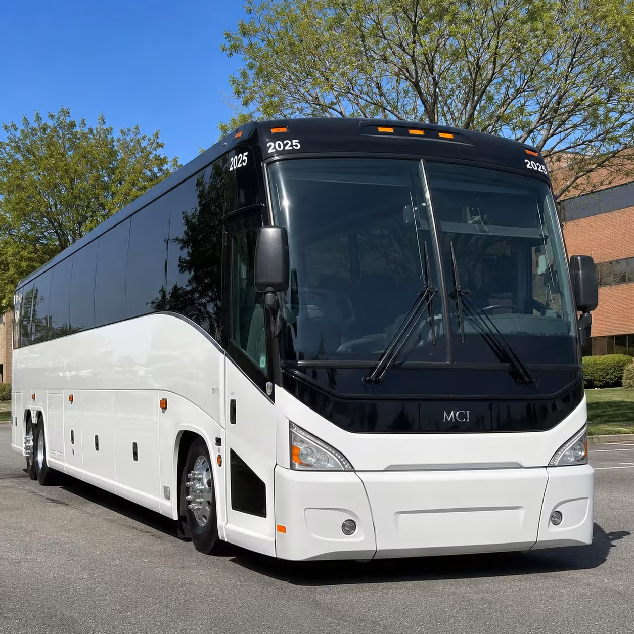 riverbend music center shuttle buses from hamilton