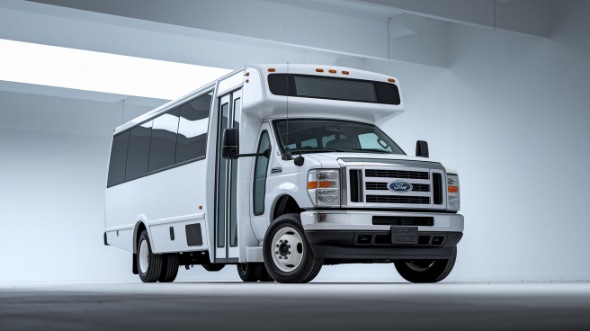 25 passenger minibus hamilton