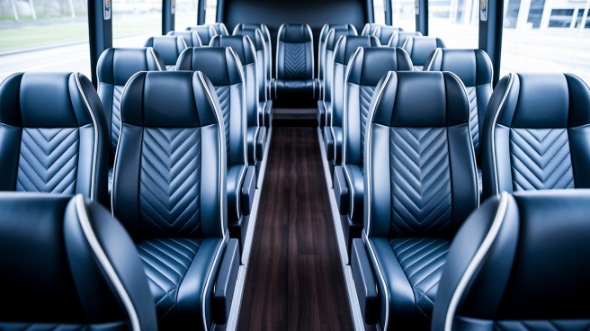 hamilton 18 passenger minibus rental